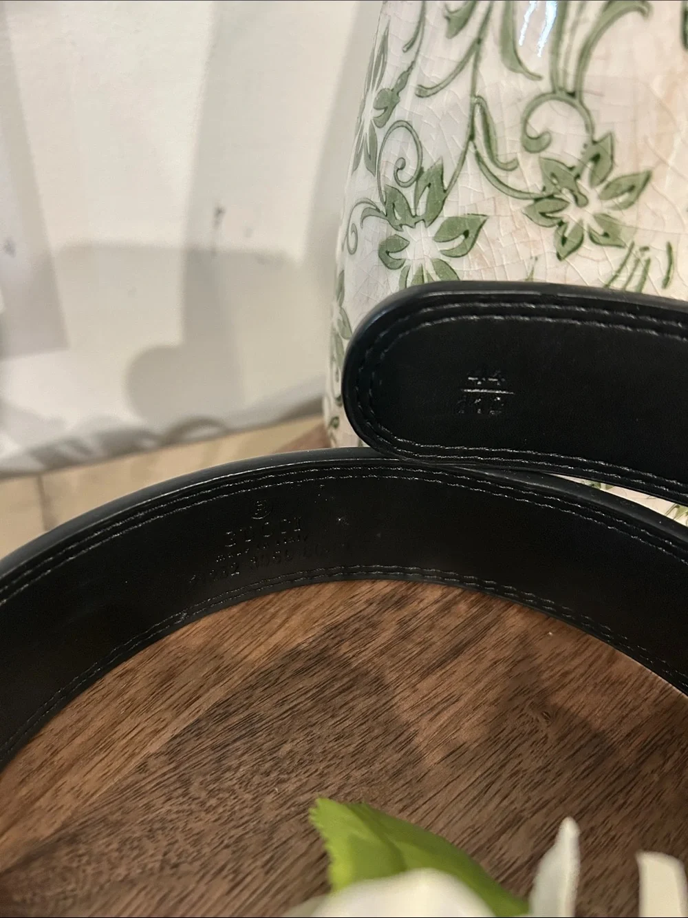 Gucci Black Leather Belt with Red and Green Web and Gold GG Buckle